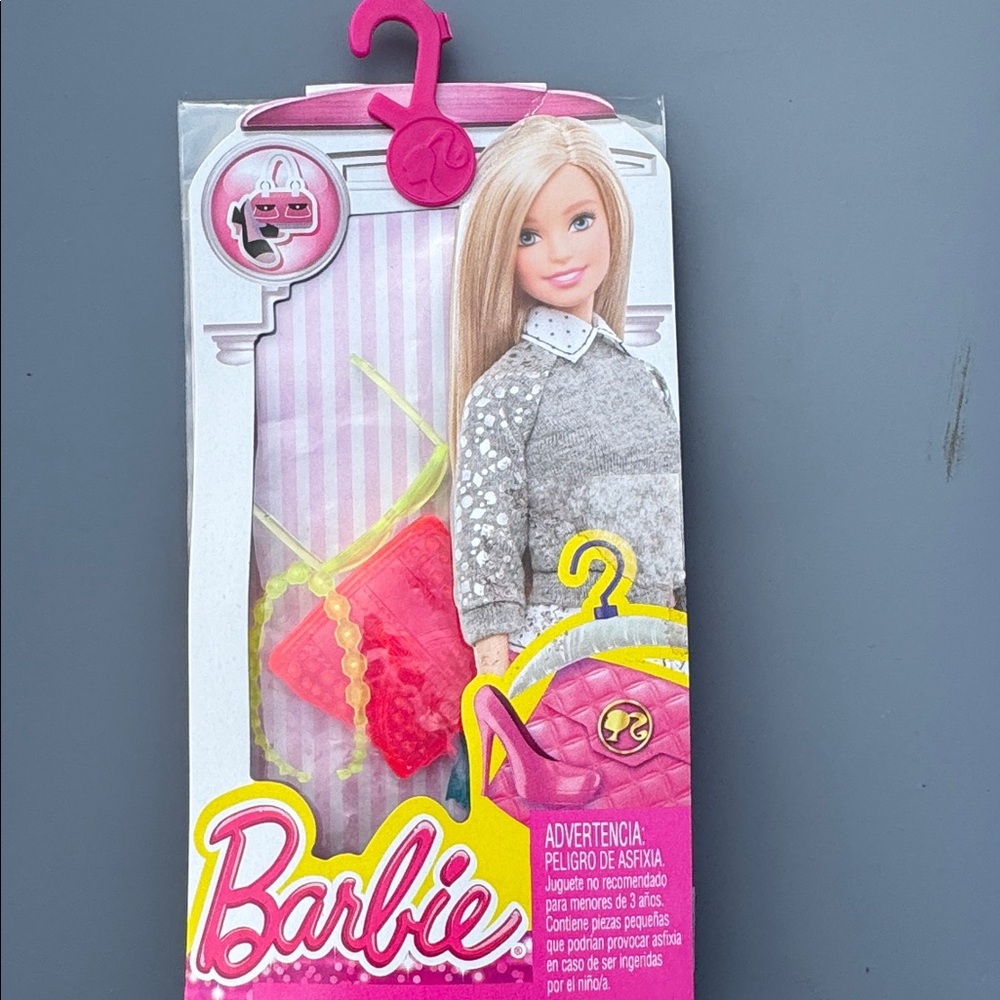 Barbie lovers .Barbie Accessories Lot Shoes Purses & Glasses & Garden Party Dres